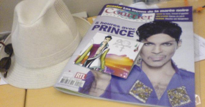 Prince sur mon bureau